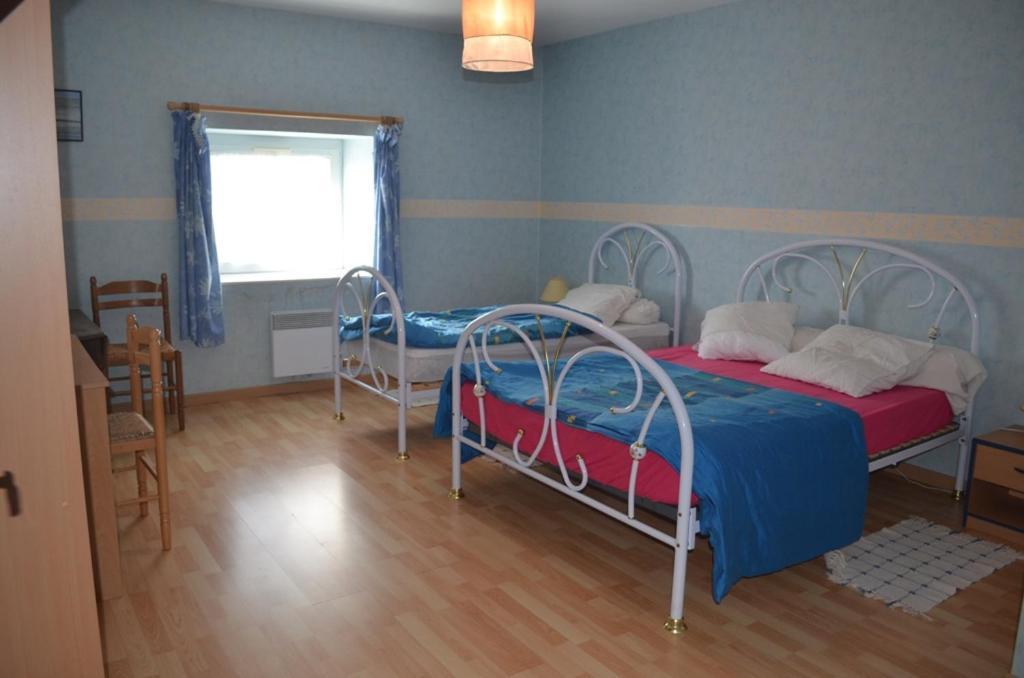 Logis De Chezelles Bed & Breakfast Sidiailles Bagian luar foto