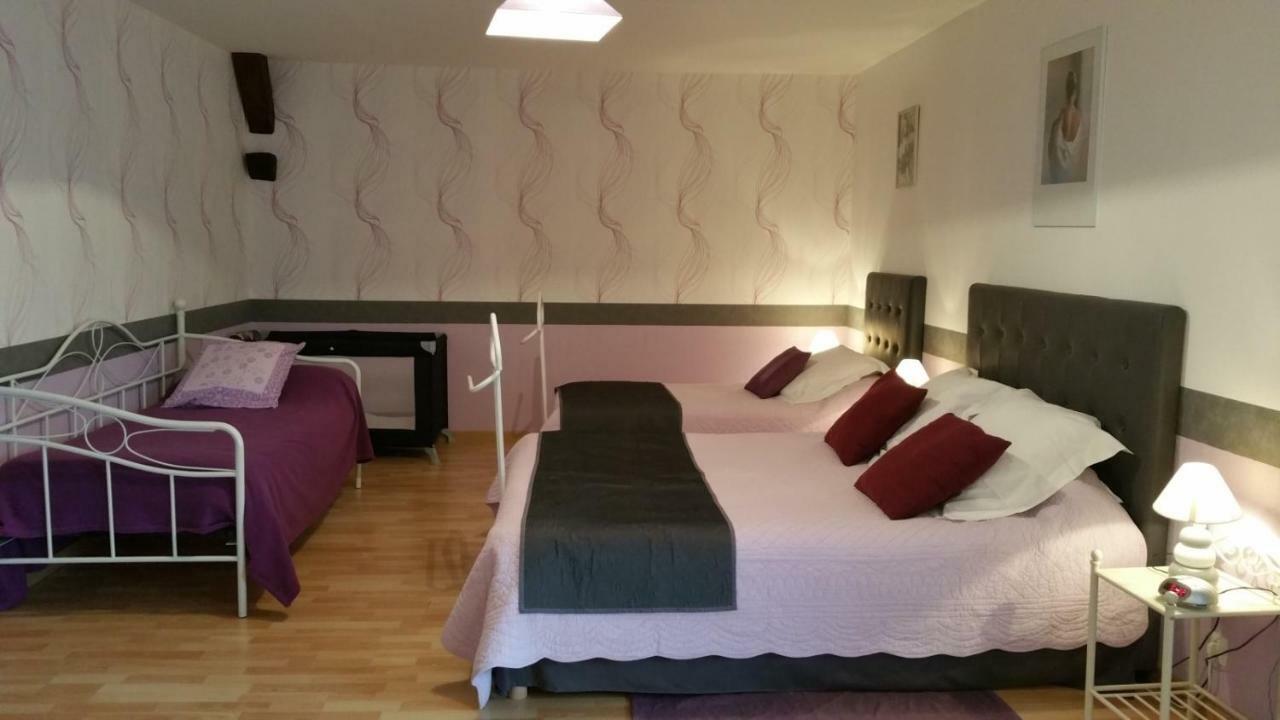 Logis De Chezelles Bed & Breakfast Sidiailles Bagian luar foto