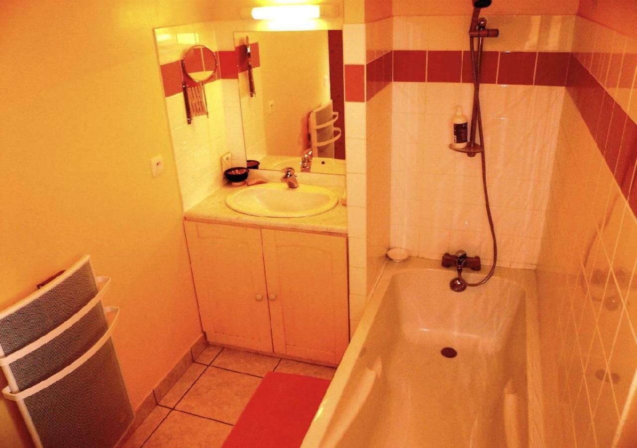 Logis De Chezelles Bed & Breakfast Sidiailles Bagian luar foto